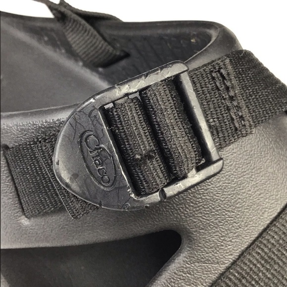 Chaco Chillos Sandal in Black Size 9. - Picture 12 of 15